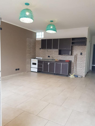 Imagen 4 de 13 de Departamento Dos Ambientes Y Medio En Venta Al Frente