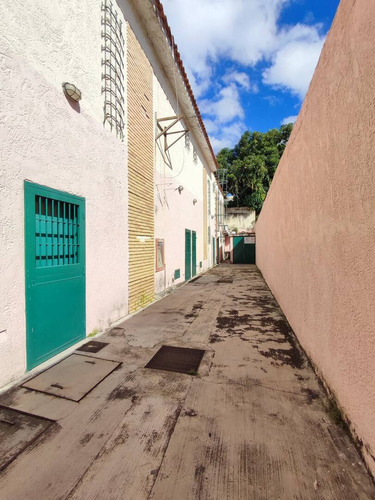 235165venta Centro Comercial Muy Cerca De La Av Bolivar - Valencia Fp
