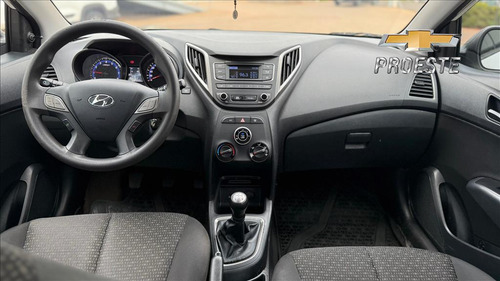 Hyundai HB20 1.0 UNIQUE 12V FLEX 4P MANUAL