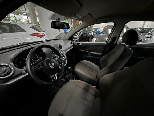 Volkswagen Voyage 1.0 MI 8V FLEX 4P MANUAL