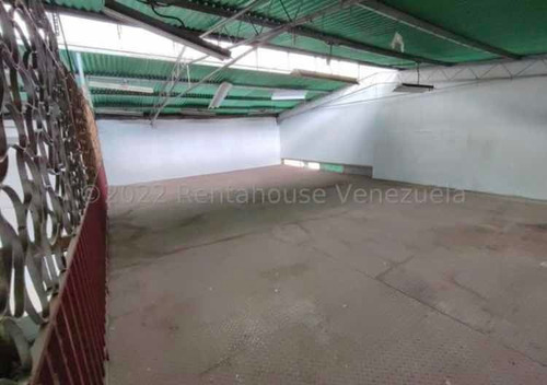 Imagen 4 de 13 de Josè Ravelo 0414-3702803 Alq.local En Sabana Grande 22-23169