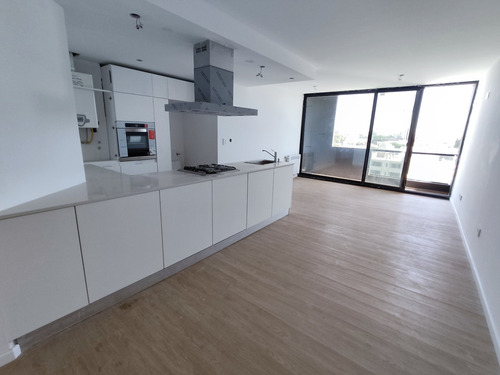 Piso Alto Con Amenities Y Terraza Exclusiva A Estrenar