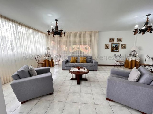 Casa En Venta Urb, La Boyera Mls #23-13978 Sc