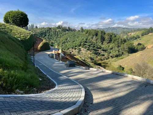 ¡lote Con La Mejor Vista En Unidad Cerrada Natura Arrayanes! 5 Minutos Del Aeropuerto Jmc