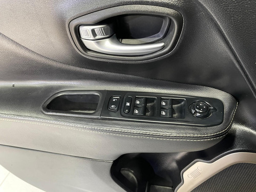 Jeep Renegade Longitude 1.8 4x2 Flex 16V Aut.