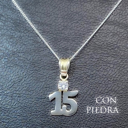 Imagen 2 de 10 de Cadena Con Dije 15 Años Plata Y Oro (d072)