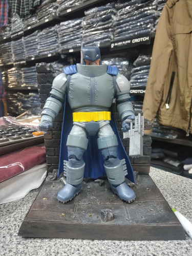 Dc Multiverse, Batman , Dark Knight Return, Doomsday Wave!! (Usado)