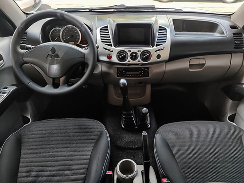 Mitsubishi L200 Triton 3.2 GLX 4X4 CD 16V TURBO INTERCOLER
