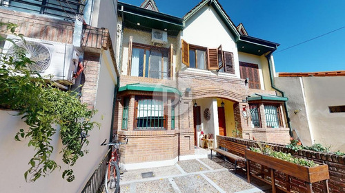 Imagen 26 de 30 de Impecable Duplex Con Pileta Y Cochera En El Alto De Martinez.