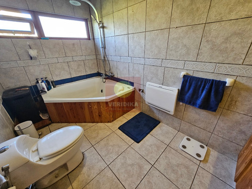 Vendo Parcela 5600 M2 Casa De 380m2 Condom. A 5 De Concón.