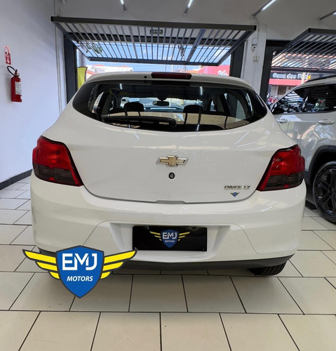 Chevrolet Onix ONIX HATCH LT 1.4 8V FlexPower 5p Aut.