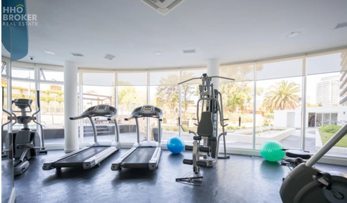 Imagen 30 de 30 de Apartamento En Venta 3 Dormitorios Y Servicio Playa Mansa Piso Alto Con Parrillero Propio - Punta Del Este Mansa