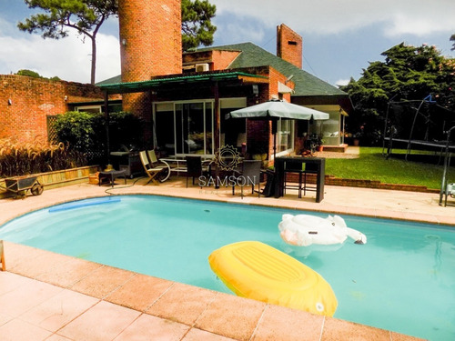 Oportunidad Casa En Venta 5 Dormitorios Barrio Cantegril Punta Del Este- Ref: 58797