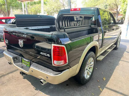 Dodge Ram 2500 5.7 Laramie Longhorn Crew Cab 4x4