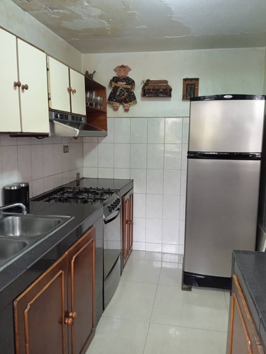 Imagen 12 de 16 de Se Vende Apartamento Duplex 68m2 Caricuao Ud7