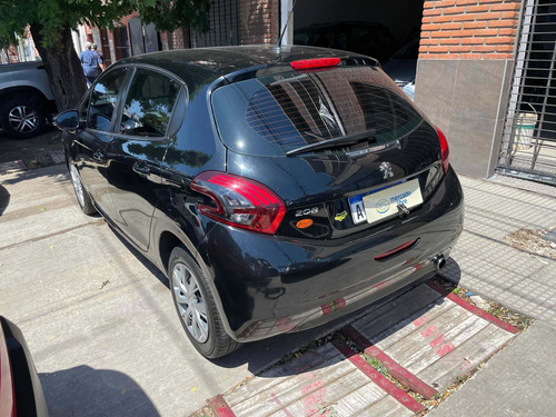 Imagen 16 de 23 de Peugeot 208 2017 1.6 Active