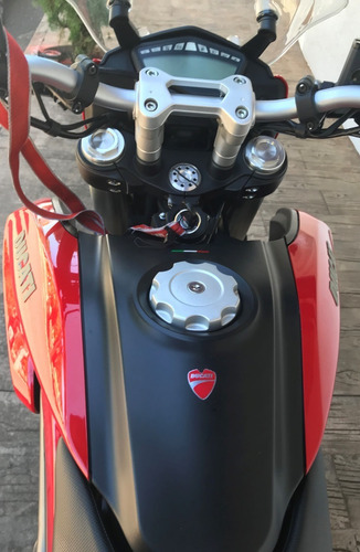 Imagem 12 de 15 de Ducati Hypermotard 821 2015/2016