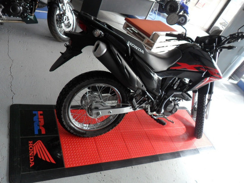 Imagen 2 de 9 de Honda Tornado