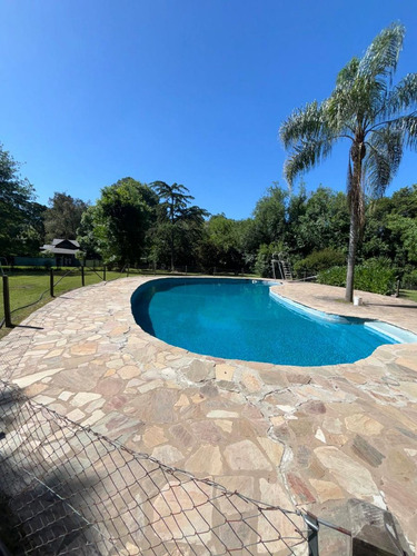 Venta Quinta, Pileta, Quincho Barrio El Remanso.