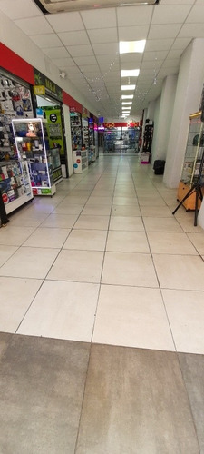 Imagen 11 de 12 de Locales Comerciales En Once