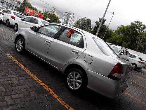 Toyota Etios 1.5 X Plus Sedan 16v Flex 4p Automático