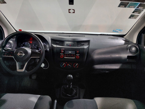 Nissan NP300 2.5 NP300 CHASIS CABINA
