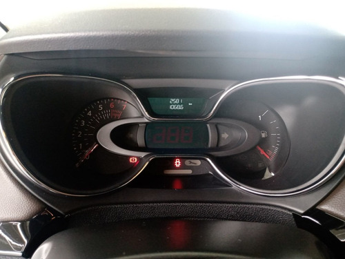 Imagem 5 de 6 de Renault Captur 1.3 Tce Flex Iconic X-tronic