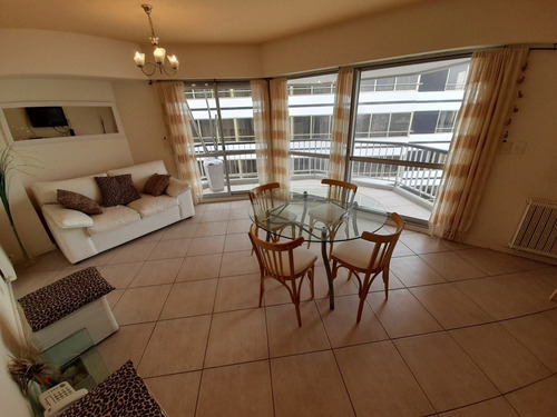 Imagen 7 de 30 de Departamento De 3 Ambientes Playa Grande - Vista Al Mar