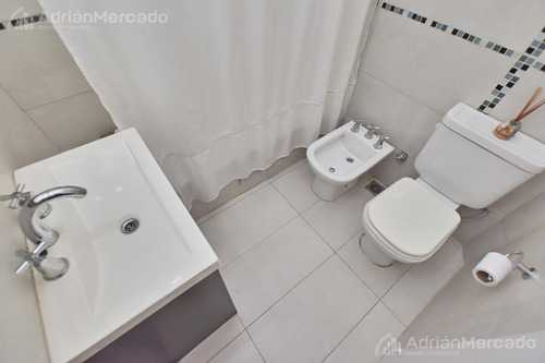 Amplio Departamento 2 Amb. Las Cañitas Con Patio. Listo Para Habitar.