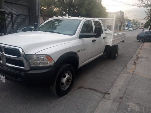 Imagen 2 de 12 de Ram 4000 Crew Cab