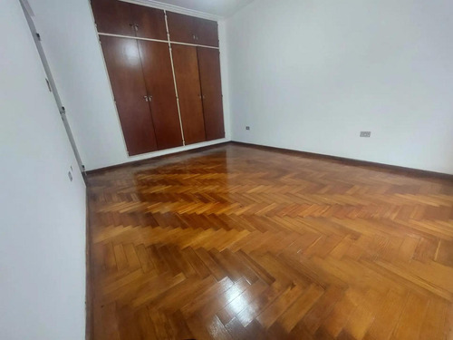 Ph En Venta - 2 Dormitorios 1 Baño - Villa Devoto