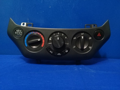Imagen 2 de 6 de Mando Control Aire Acondicionado Aveo Lt