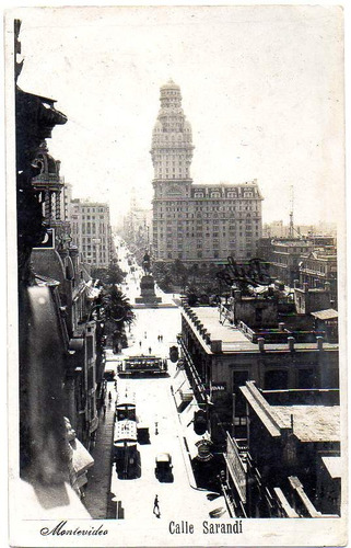Postal Ca 1935. Montevideo, Calle Sarandí, Sin Circular