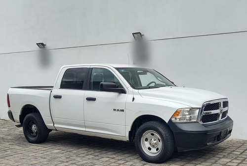 Imagen 1 de 12 de Ram 1500 Crew Cab Slt V6 4x2
