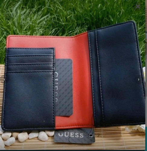 Funda Para Portadocumento Guess Ibil-krp001 Con Diseño Liso - Negro