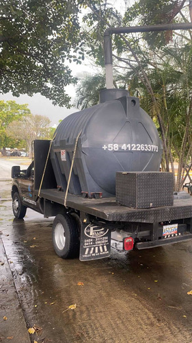Servicio Transporte Agua Potable Camión Cisterna.