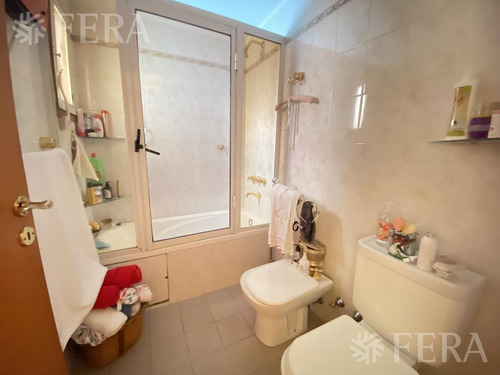 Imagen 22 de 27 de Venta Semipiso De 5 Ambientes Con Balcón, Doble Cochera Y Baulera En Quilmes (30045)