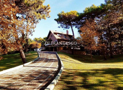 Venta - Casa De 7 Ambientes En Pinamar - Enorme Y Exclusiva