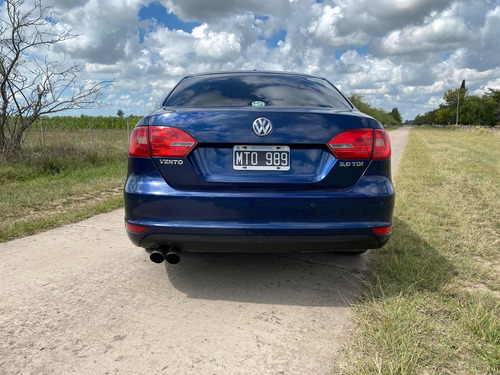 Volkswagen Vento 2.0 Luxury I 140cv 2013