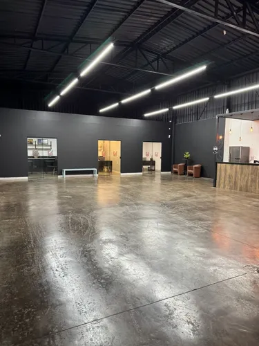 Passa-se O Ponto Comercial Loja Montada - Oportunidade!
