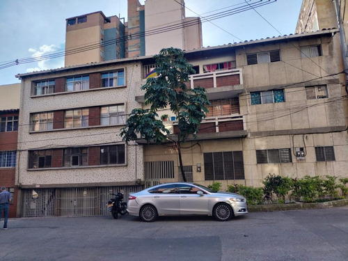 Edificio En Venta En Medellín Boston. Cod 10052