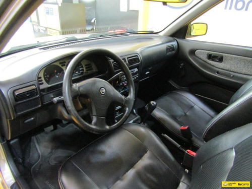 Nissan Sentra 1.6 B13