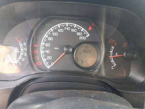 Imagem 8 de 13 de Fiat Strada Cs Working Plus 1.4 8v Flex