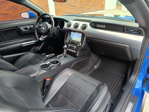 Ford Mustang 3.8 Coupe 3.7 V6 At