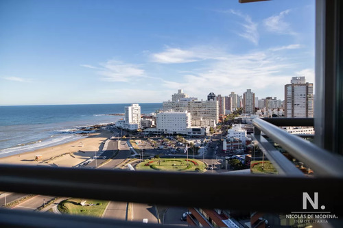 Complejo De Jerqarquia Frente Al Mar. Torre Imperiale, Departamento En Venta.