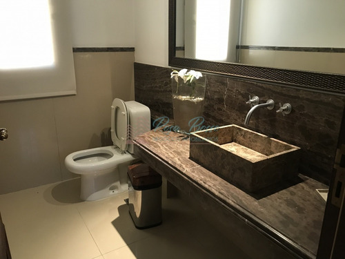 Casa En Golf, 6 Dormitorios *- Ref: 6099