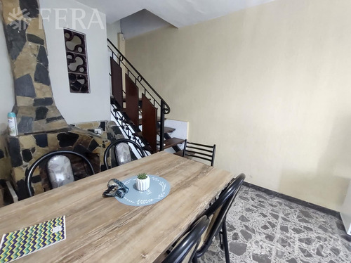 Venta De Departamento Tipo Casa Ph 3 Ambientes Con Terraza En Lanús (31718)