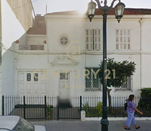 Imagen 11 de 13 de Casa Comercial En Venta - Barrio Patrimonial De Santiago