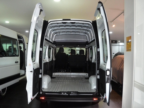 Imagen 12 de 15 de Nueva Renault Trafic Techo Alto