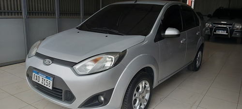 Ford Fiesta 1.6 Ambiente Plus Mp3 2010